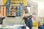 Jubilejní 40. ročník automobilové soutěže Kowax Valašské Rally ovládl o víkendu díky zdrcujícímu finiši Václav Pech ve voze Ford Focus WRC.