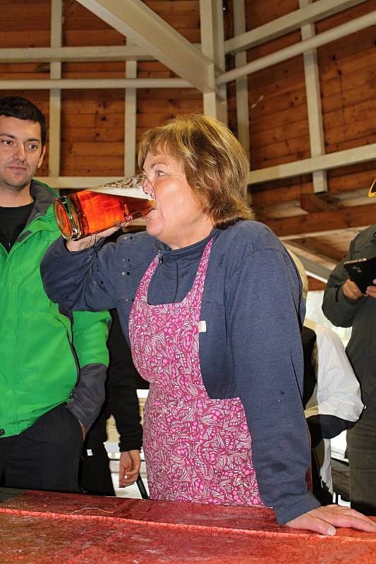 V kulturním areálu v Liptálu se konal v sobotu 23. září Gastro folklorní festival. Dopoledne patřilo soutěži ve vaření a pojídání brynzových halušek.