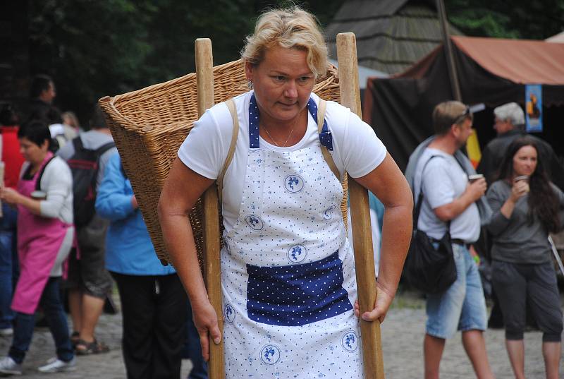 Pekaři ze všech koutů se v sobotu 13. července 2019 sjeli do rožnovského skanzenu na 26. ročník Pekařské soboty.