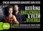 Kateřina Englichová (harfa) a Vilém Veverka (hoboj). Plakát ke koncertu v Mramorovém sále zámku ve Vsetíně 18. března 2020.