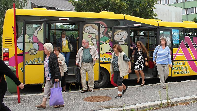 Autobus MHD ve Valašském Meziříčí. Ilustrační foto