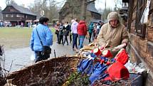 Tradiční velikonoční program Velikonoce na Valašsku se koná od soboty 31. března do pondělí 2. dubna 2018 v Dřevěném městečku v Rožnově pod Radhoštěm. Nechybí stánky s jarmarečním zbožím ani doprovodný program.