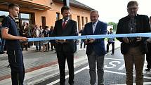 Slavnostní otevření nového dopravního terminálu v Bystřičce na Vsetínsku; červen 2020