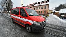 Dobrovolní hasiči ze Zděchova převzali v pátek 19. února 2021 nový osmimístný dopravní automobil Volkswagen Crafter.