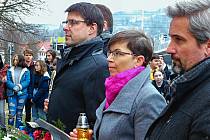 Představitelé města, žáci místních škol i veřejnost si ve čtvrtek 27. ledna 2022 připomněli Den památky obětí holocaustu. 