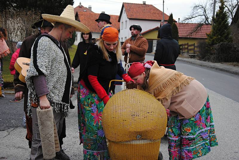 Masopustní veselí v Kladerubech na Vsetínsku; sobota 22. února 2020