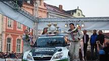 Bonver Valašská rally 2012 – cíl na náměstí ve Valašském Meziříčí – vítězná posádka Kopecký, Dresler.