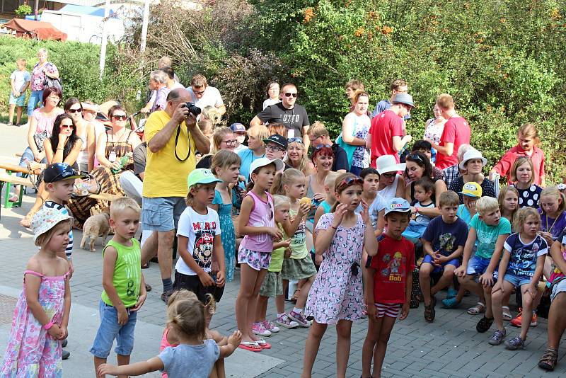 Vsetínský multižánrový křesťanský festival United, to jsou koncerty, semináře, workshopy, dětská scéna a mnoho dalšího.