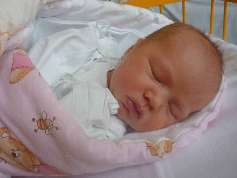 VERONIKA VYKOPALOVÁ, Kelč, nar. 15. 8. 2016, 51 cm, 3,90 kg. Nemocnice Nový Jičín.