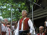 "Stará" muzika folklorního souboru Radhošť z Rožnova pod Radhoštěm.