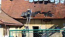 V pondělí 27. února dopoledne likvidovali hasiči požár stodoly a přilehlého domu v Hošťálkové u Vsetína.