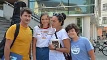 První srpnové pondělí 2018 zavítal do Vsetína herec a muzikant Saša Rašilov. Na Dolním náměstí četl a zpíval dětem na akci, kterou Masarykova veřejná knihovna nazvala Letní prázdninové čtení