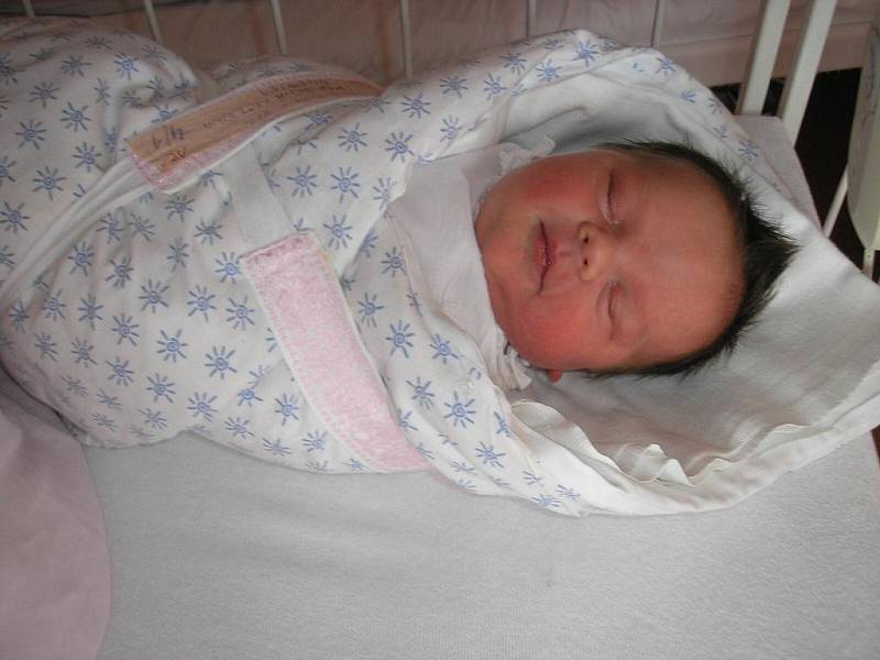 Kateřina Konečná, 51cm, 4450g, 9. 3. 2011