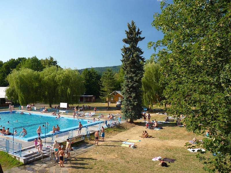 Kempy ve Zlínském kraji se v roce 2021 těší oblibě turistů. Na snímku Camping Rožnov pod Radhoštěm.