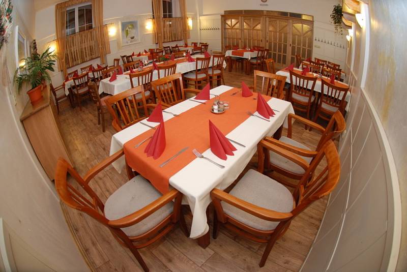 RESTAURACE NA ŠPICI