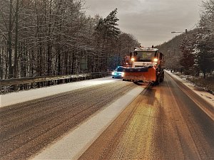 Zimní údržba silnic ve Zlínském kraji. Ilustrační foto.