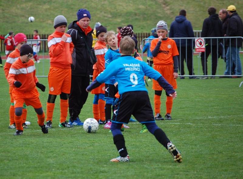 Valmez cup 2015 ve Valašském Meziříčí, turnaj ročníků 2005 a mladších.