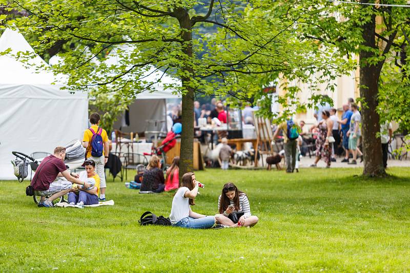 Garden Food Festival 2019 v rožnovském parku.