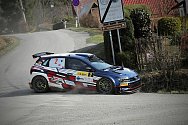 Automobilová soutěž 39. ročník Kowax Valšská rally pokračovala v neděli 2. etapou. Zde průjezdy z dopoledních průjezdů.