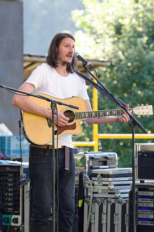 Čtvrtý ročník festivalu world music s názvem Andělská Bystřička se konal v sobotu 4. července 2020 v areálu letního kina v Bystřičce na Vsetínsku.