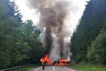 Nehoda a požár nákladního auta u Horní Bečvy v úterý 20. července 2021