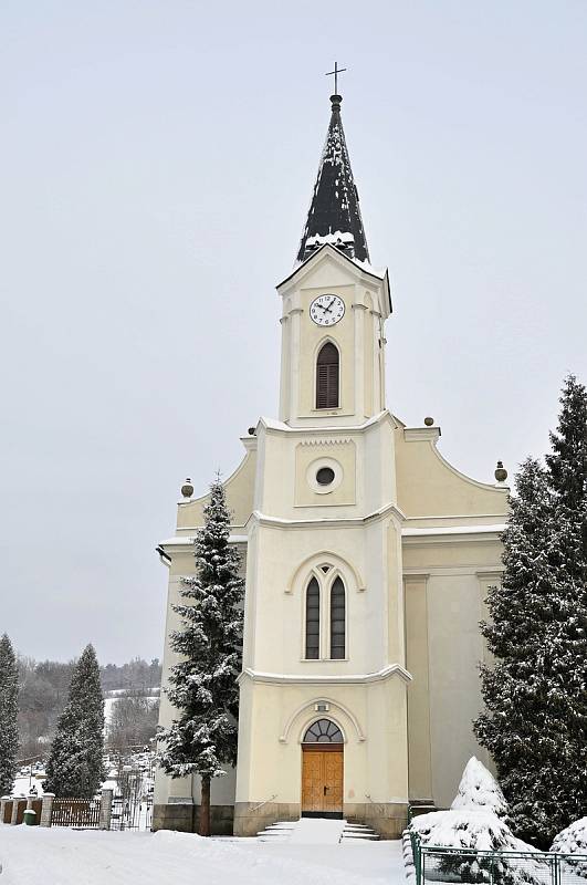 Obec Hošťálková.