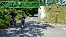I. etapa cyklostezky Bevlava vede ze Vsetína přes Ústí, Leskovec, Valašskou Polanku do Lužné. Most přes Bečvu, kde začíná cyklostezka č. 57 Bevlava, 10.6.2021.