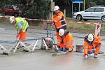 Přestavba klasické křižovatky na kruhovou se v Horní Lidči na Vsetínsku blíží k závěru. (dp) foto: archiv ObÚ Horní Lideč