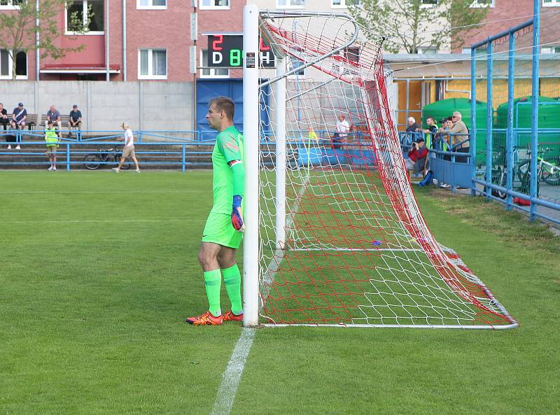 Fotbalisté Vsetína v derby porazili Valašské Meziříčí 2:0.