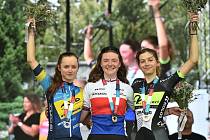 Teprve 17letá Adéla Pernická z Poličné u Valašského Meziříčí na mistrovství republiky v silniční cyklistice získala juniorský titul a kvalifikovala se na MS do Skotska.