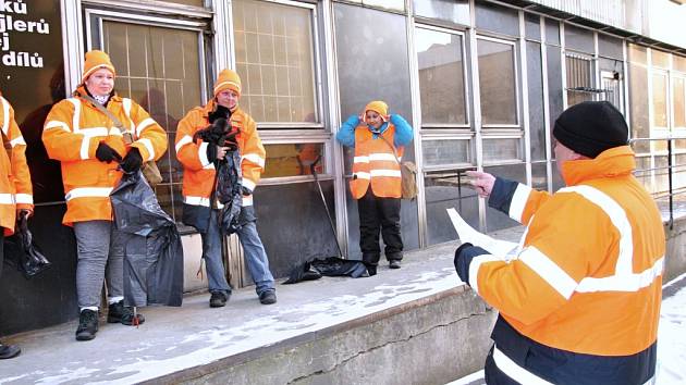 Rozdělování úkolů pracovníkům Technických služeb ve Valašském Meziříčí. 