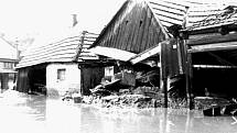 Povodeň. V červenci 1980 postihla obec povodeň. Při ní byly vodou stržené dva domy.