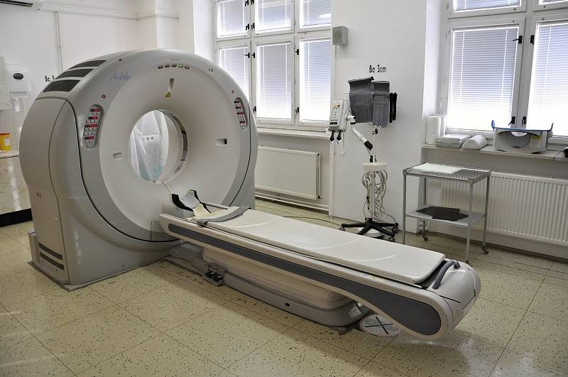 Stávající počítačový tomograf ve Vsetínské nemocnici; květen 2019