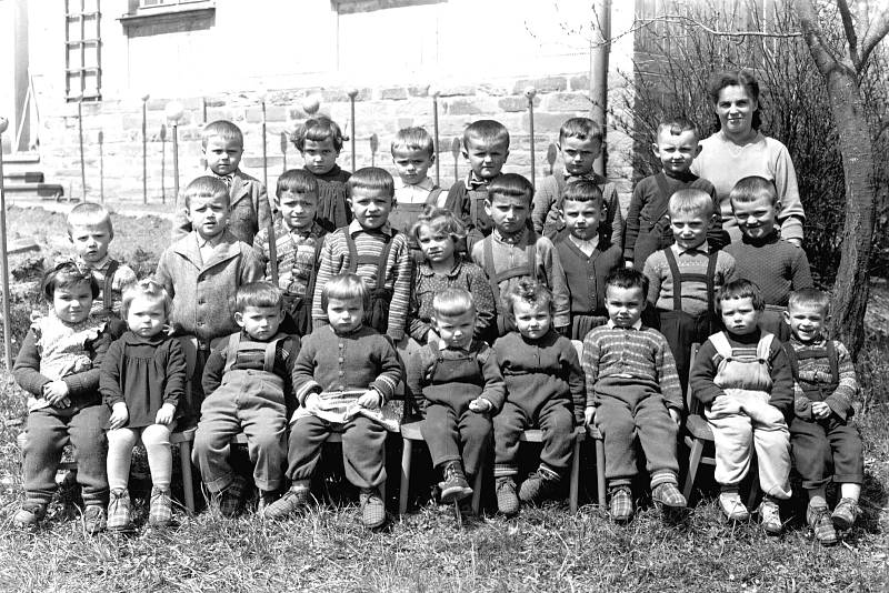 Školka. Kladerubské děti v mateřské škole v šedesátých letech.