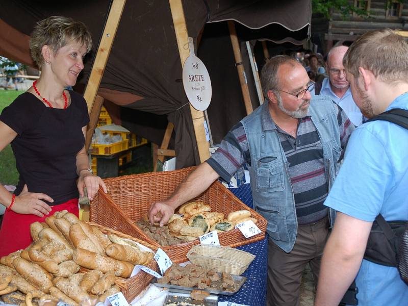 Na setkání pekařů v Rožnově pod Radhoštěm přijelo 21 pekařů a firem z ČR i Slovenska.