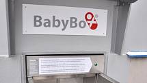 Instalace babyboxu v areálu nemocnice ve Valašském Meziříčí.