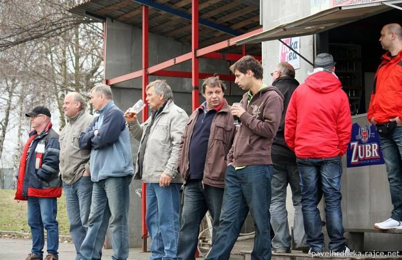 V utkání vsetínské III. třídy Kelč B – Podlesí vyhráli domácí 1:0. 