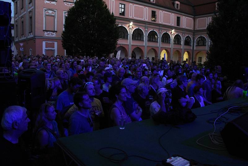 Skončil pětatřicátý ročník Valašského Špalíčku. Během čtyř dnů se na festivalu vystřídalo osmatřicet hudebních uskupení.