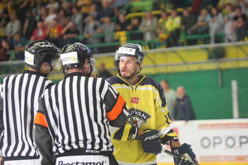 Hokejisté Vsetína porazili v 1. kole WSM ligy Ústí nad Labem.