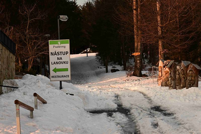 Březnové Pustevny nejen z ptačí perspektivy