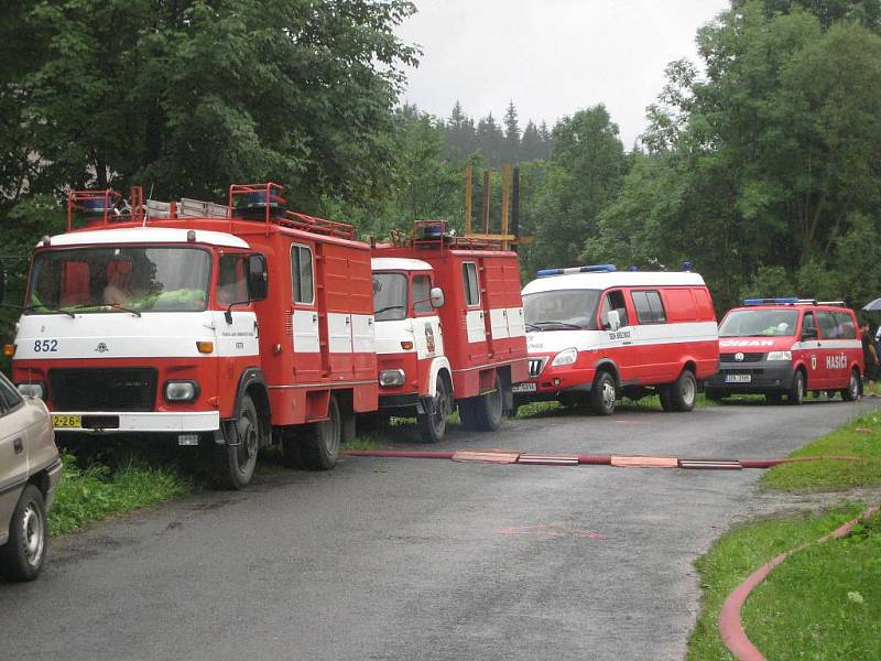 V sobotu 24. července se v Tisňavách ve Velkých Karlovicích pořádal 23. ročník hasičské soutěže O valašský širák.
