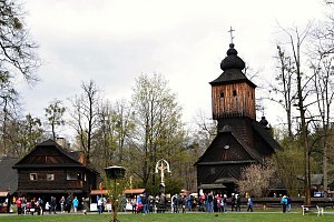 Tradiční pořad Velikonoce na Valašsku ve Valašském muzeu v přírodě v Rožnově pod Radhoštěm; sobota 16. dubna 2022