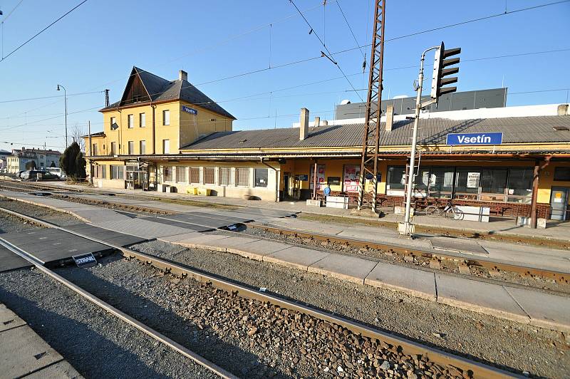 Vlakové nádraží ve Vsetíně; březen 2021