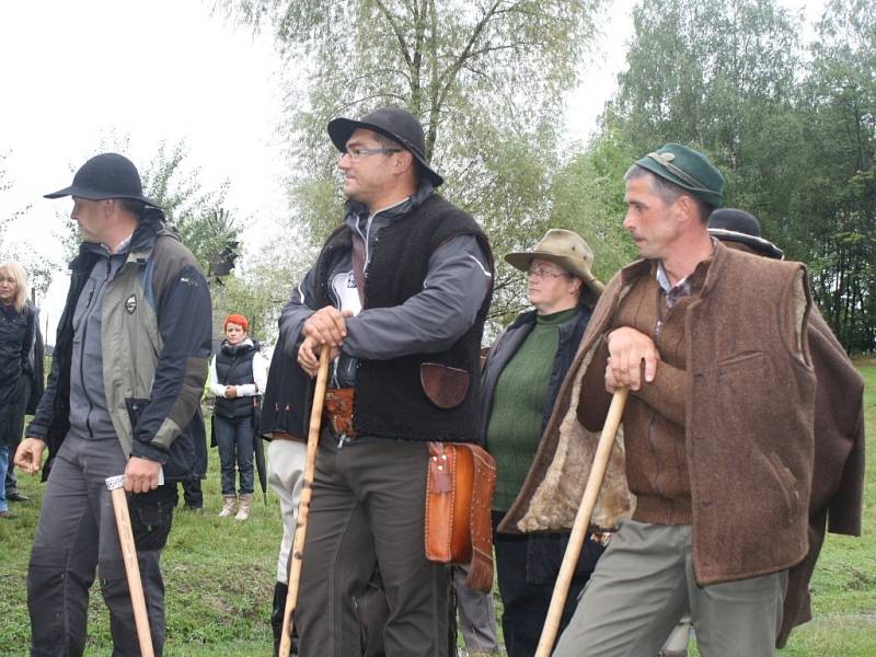 Karpatský redyk je u konce. Do rožnovského skanzenu doputovaly ovce z Rumunska.