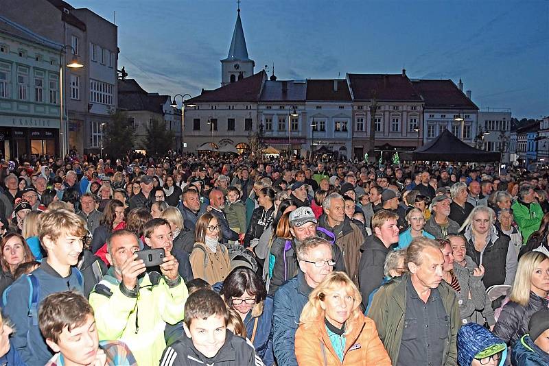 Slavnostní otevření opraveného náměstí ve Valašském Meziříčí; září 2022