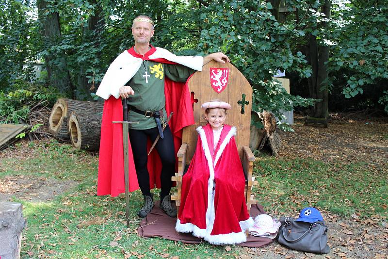 Osmý ročník Templářských slavností se uskutečnil v sobotu 18. srpna 2018 na Zámku Vsetín. Návštěvníci mohli zhlédnout ukázky historického šermu, ochutnat středověkou kuchyni, nechat si vyložit karty, vyrazit si minci nebo si mohli poslechnout dobovou hudb