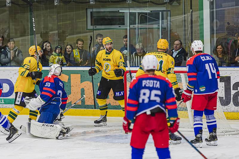 Prvoligoví hokejisté Vsetína porazili doma Třebíč 4:2