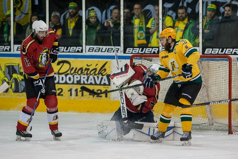 Šesté kolo kvalifikace o WSM ligu, zápas mezi týmy HC Vlci Jablonec nad Nisou a VHK ROBE Vsetín, se odehrálo 13. dubna na zimním stadionu v Jablonci nad Nisou.