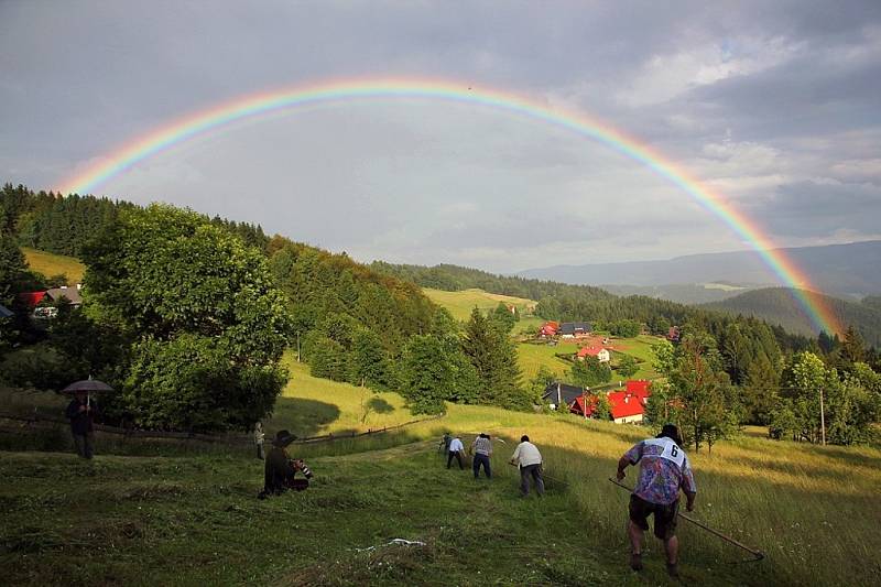 Sečení valašských lúk.