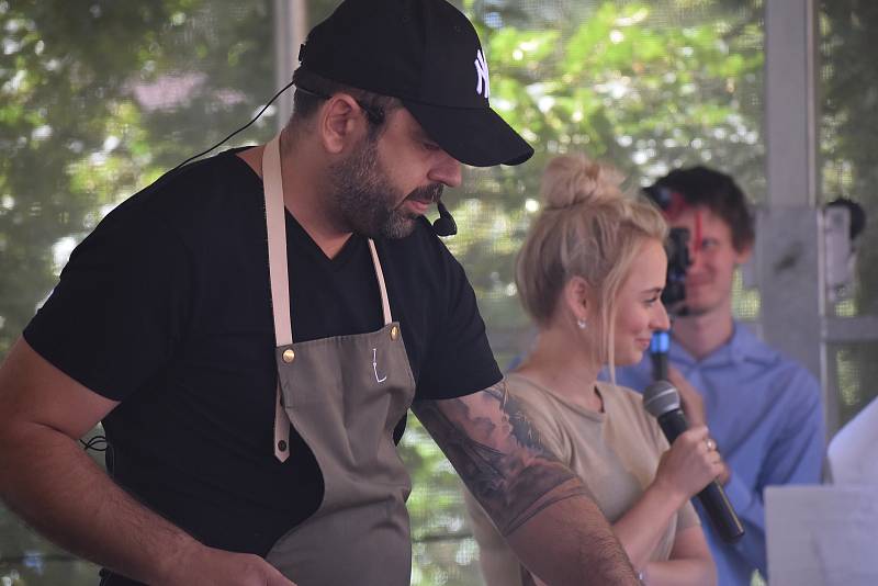 Garden Food Festival Rožnov pod Radhoštěm. Kuchařská show Radka Kašpárka.